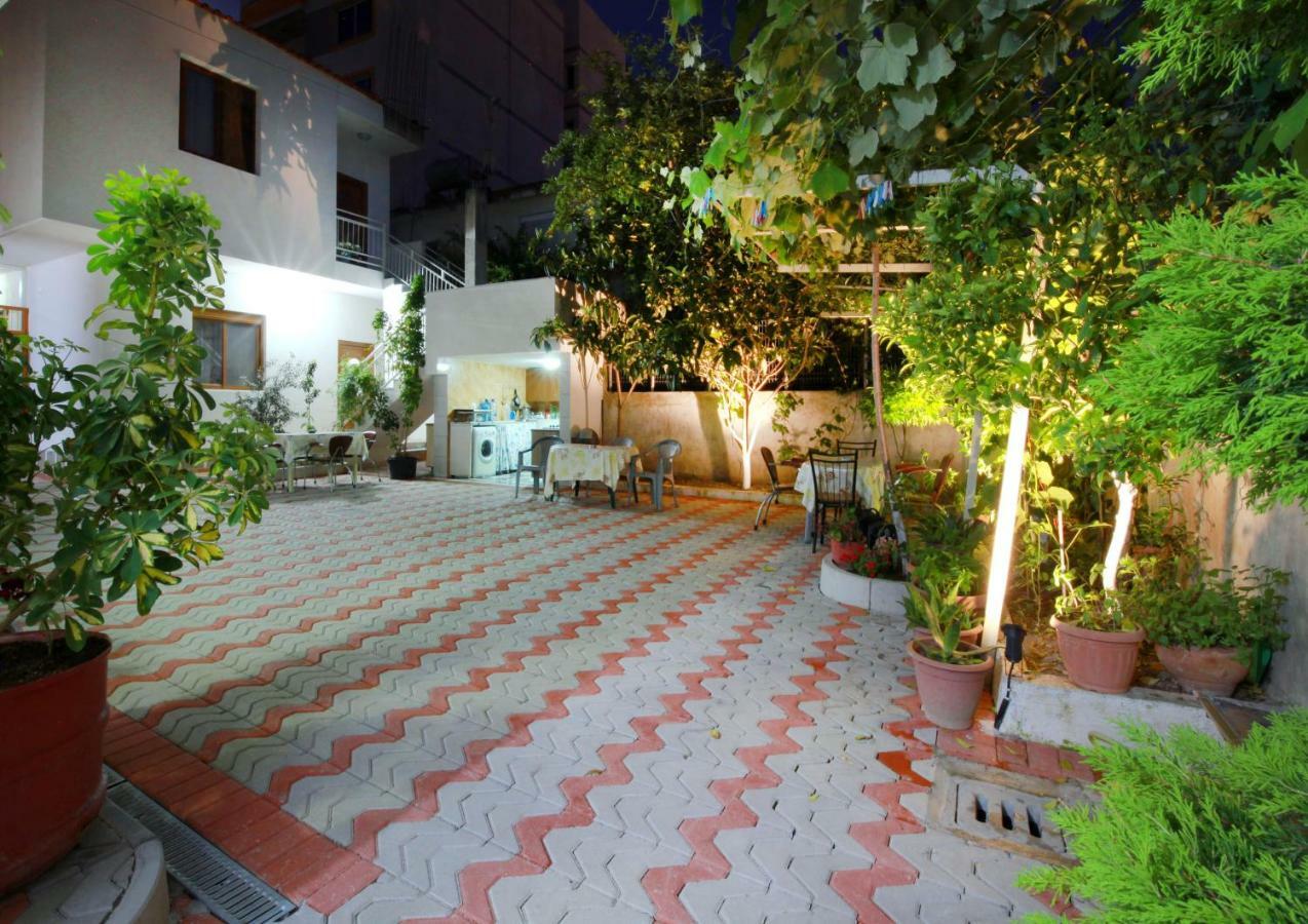 My Home Guest House-Apartment Durrës Esterno foto