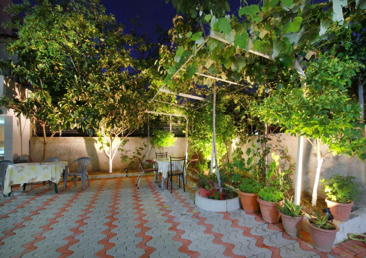 My Home Guest House-Apartment Durrës Esterno foto