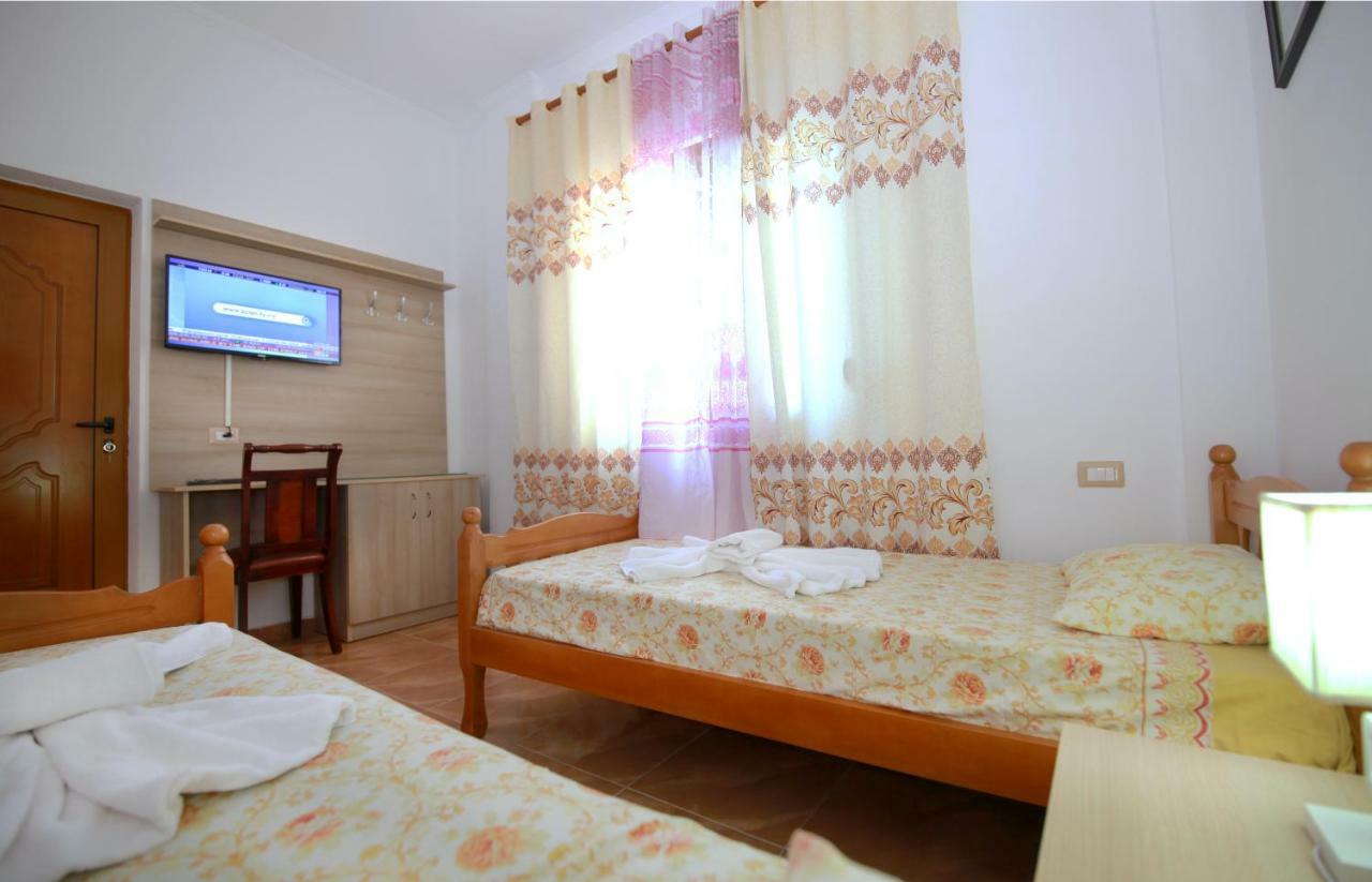 My Home Guest House-Apartment Durrës Esterno foto
